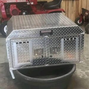 Owens Two-Hole Dog Box for Small Truck