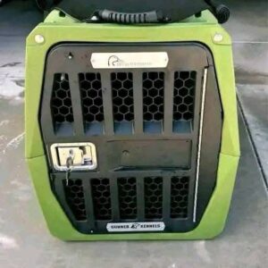 Gunner G1 Intermediate Kennel dog crate, in excellent condition
